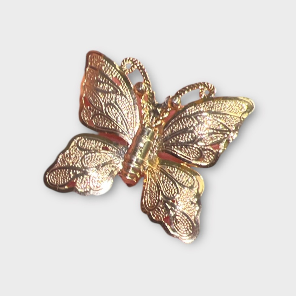 Vintage Lightweight Gold Tone Filigree Butterfly Brooch Pin Small